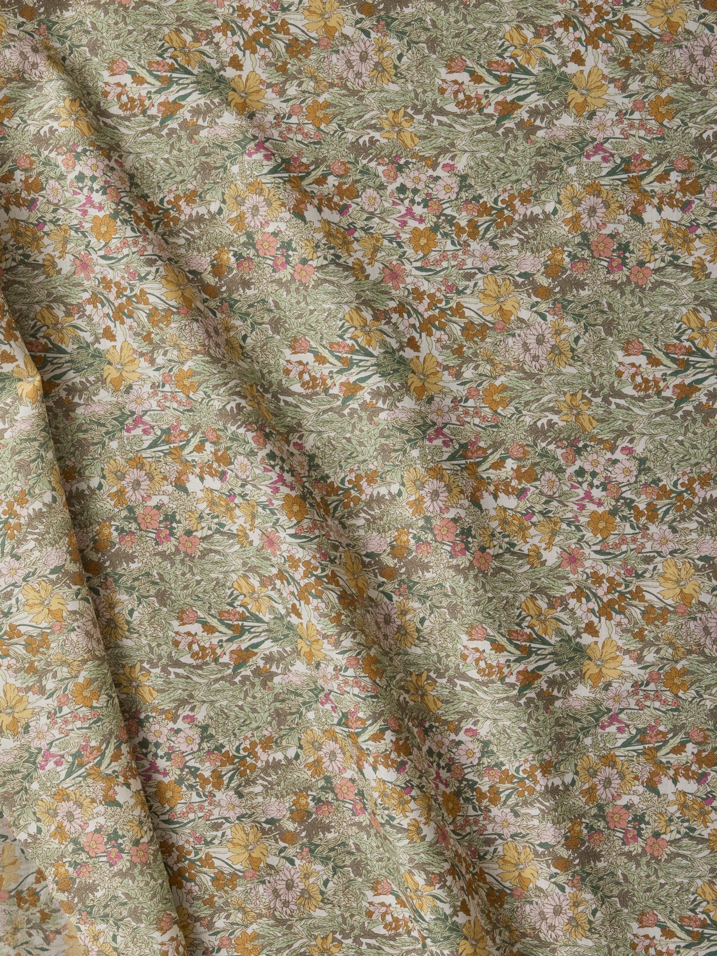 Ditzy Floral Lawn