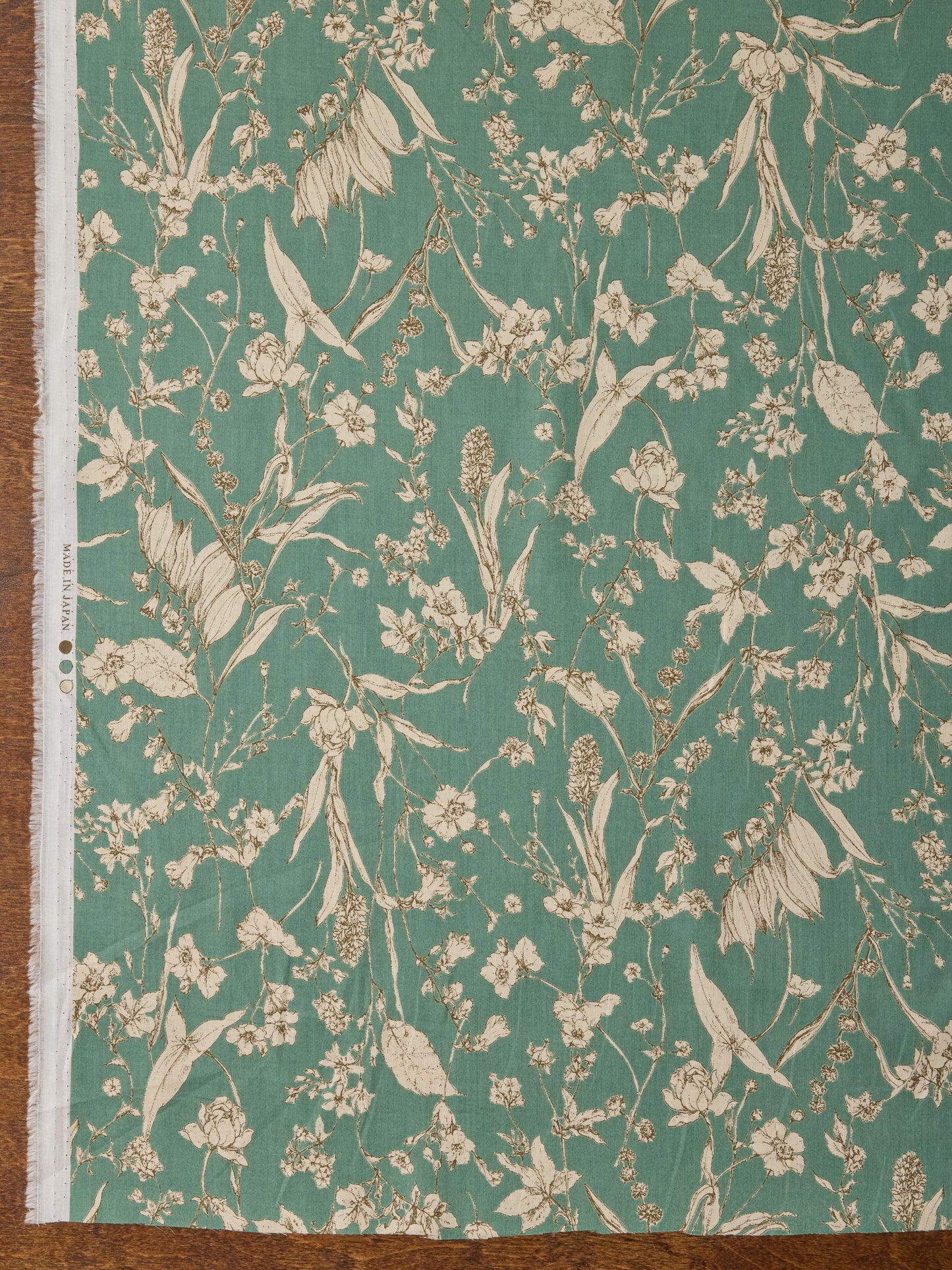 Etched Floral Lawn